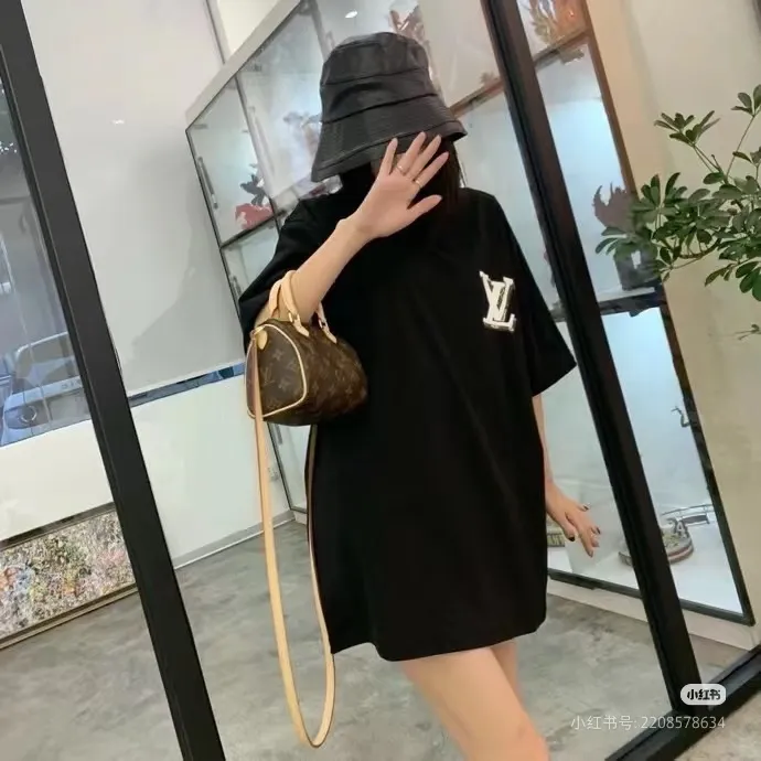 Louis Vuitton/Louis Vuitton front and rear leather letter short sleeves